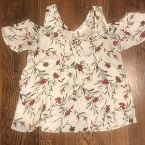 EUC Sienna Sky V-Neck Cold Shoulder Floral Top